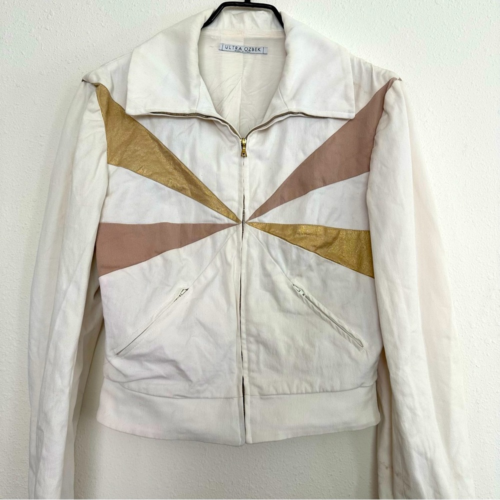 Cropped white designer jacket